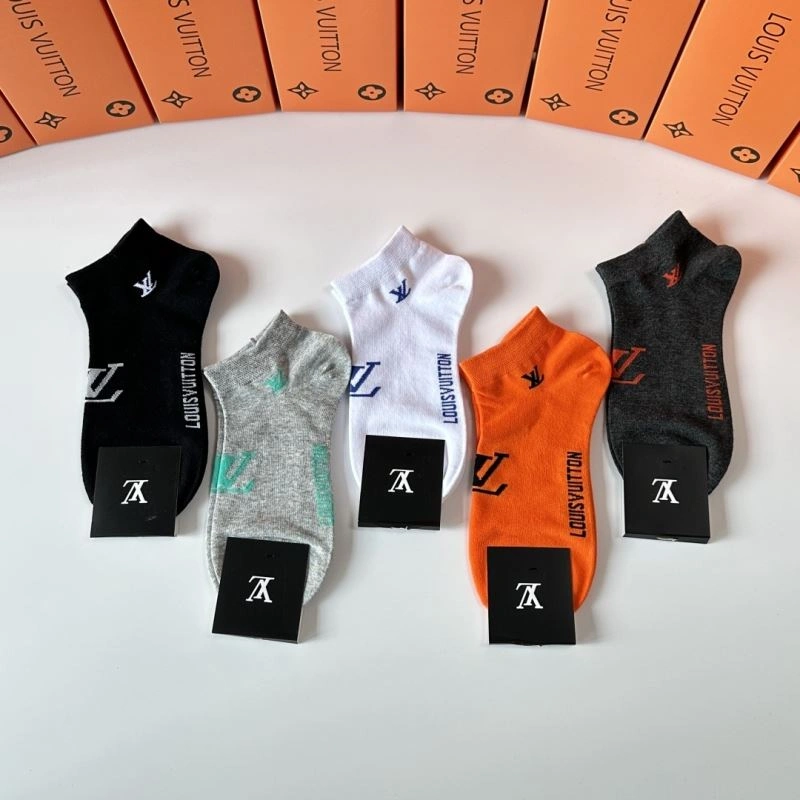Sporty Louis Vuitton Socks 273569