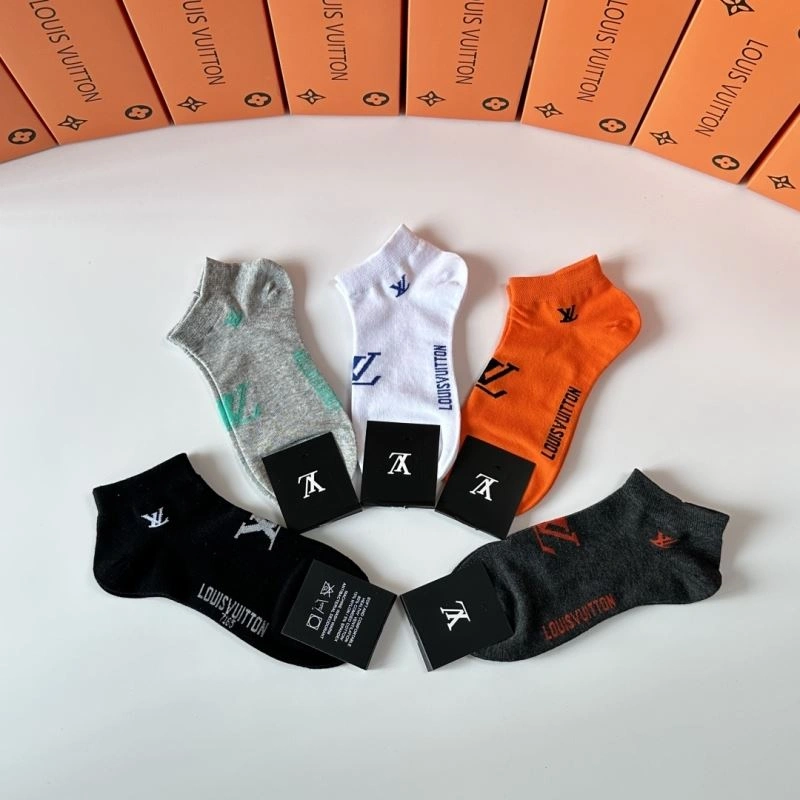 Sporty Louis Vuitton Socks 273569