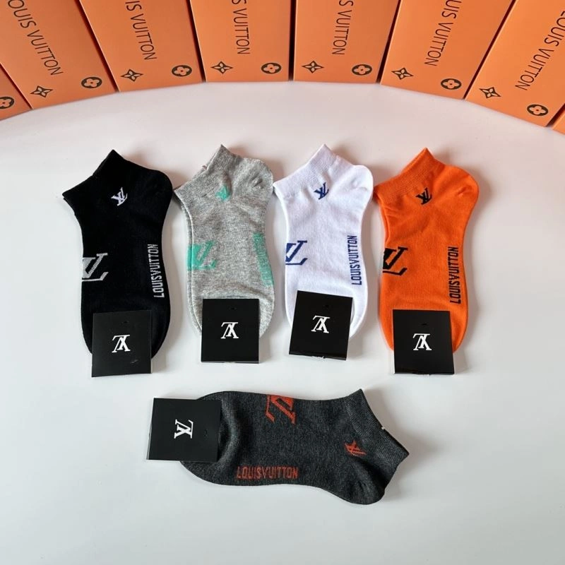 Sporty Louis Vuitton Socks 273569