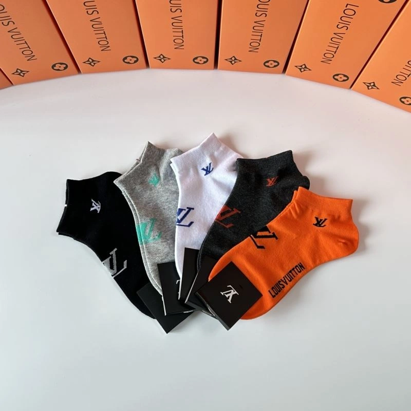 Sporty Louis Vuitton Socks 273569