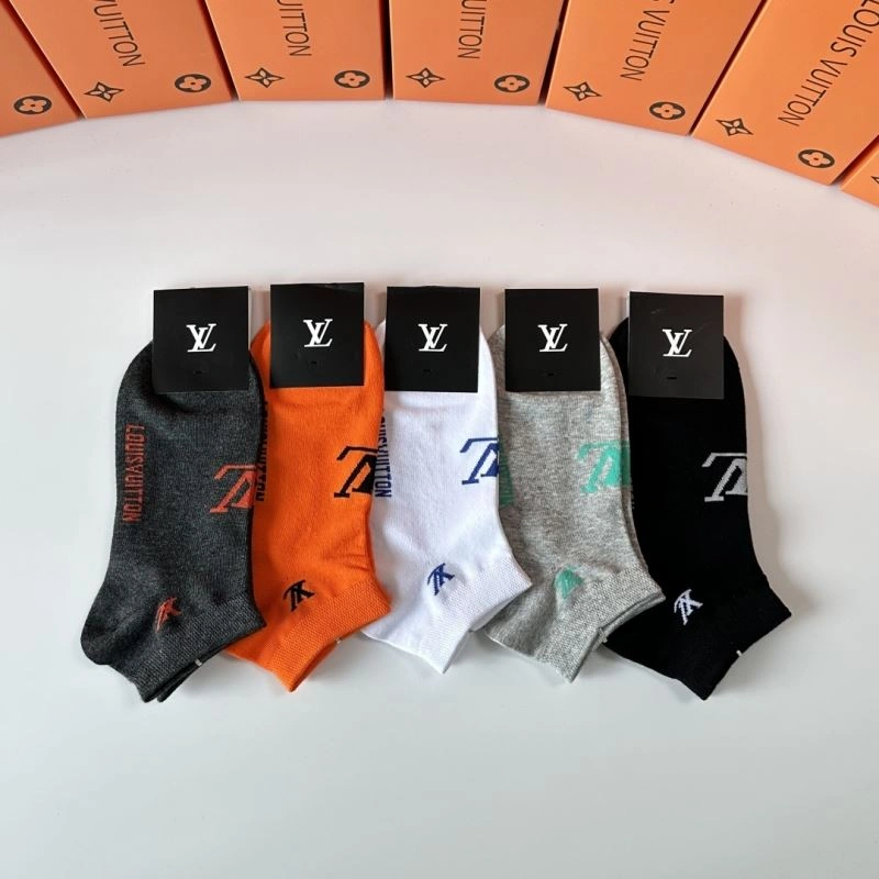 Sporty Louis Vuitton Socks 273569