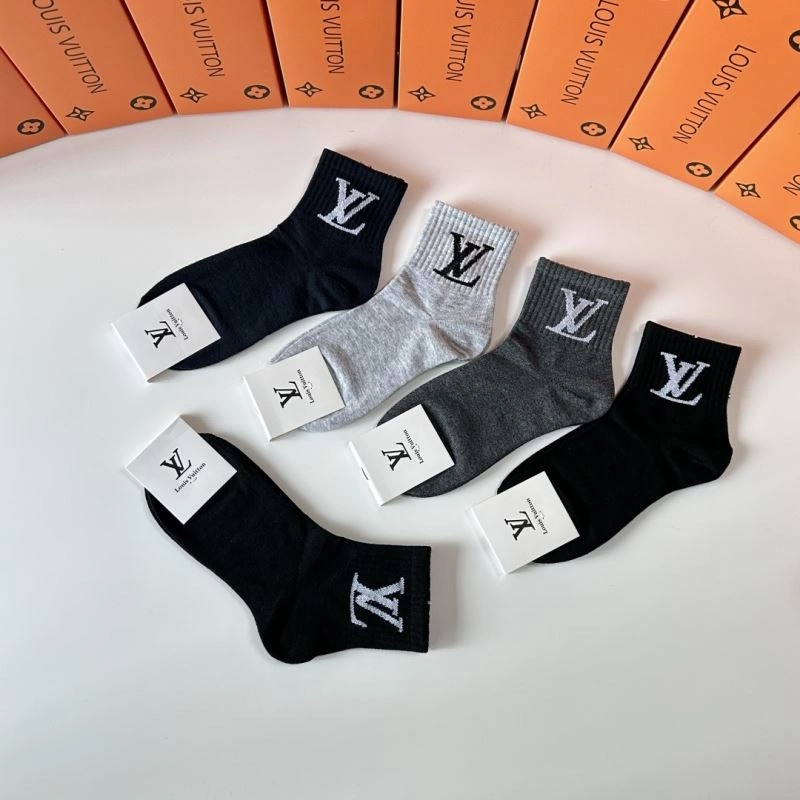 Breathable Louis Vuitton Socks 273562