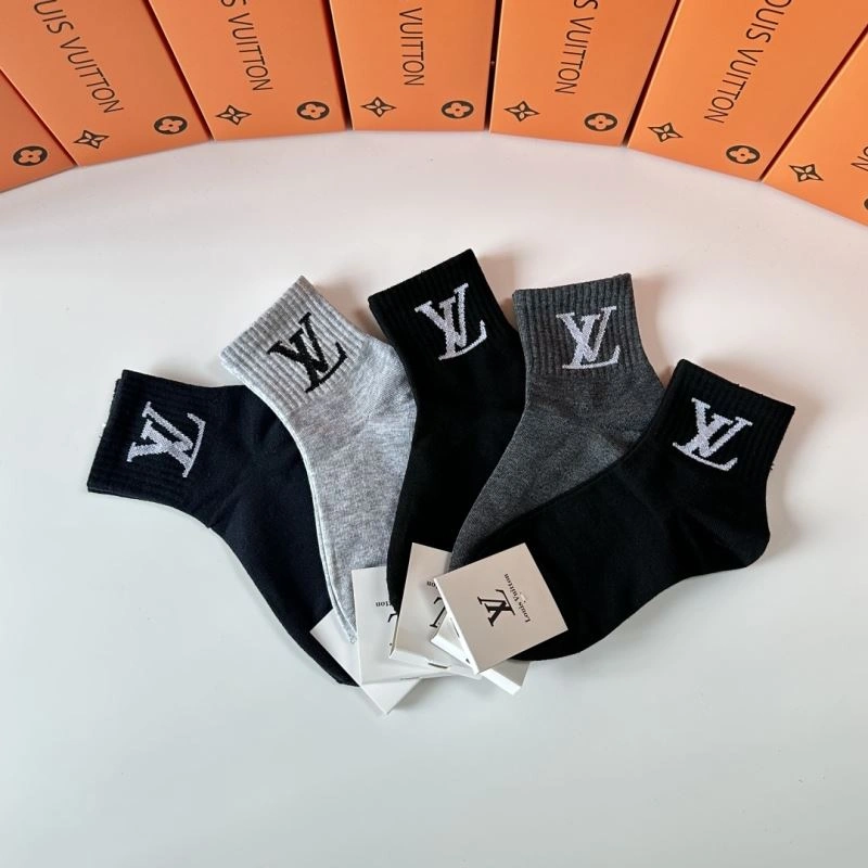 Breathable Louis Vuitton Socks 273562