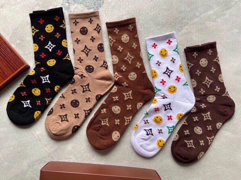 Trendsetting Louis Vuitton Socks 273555
