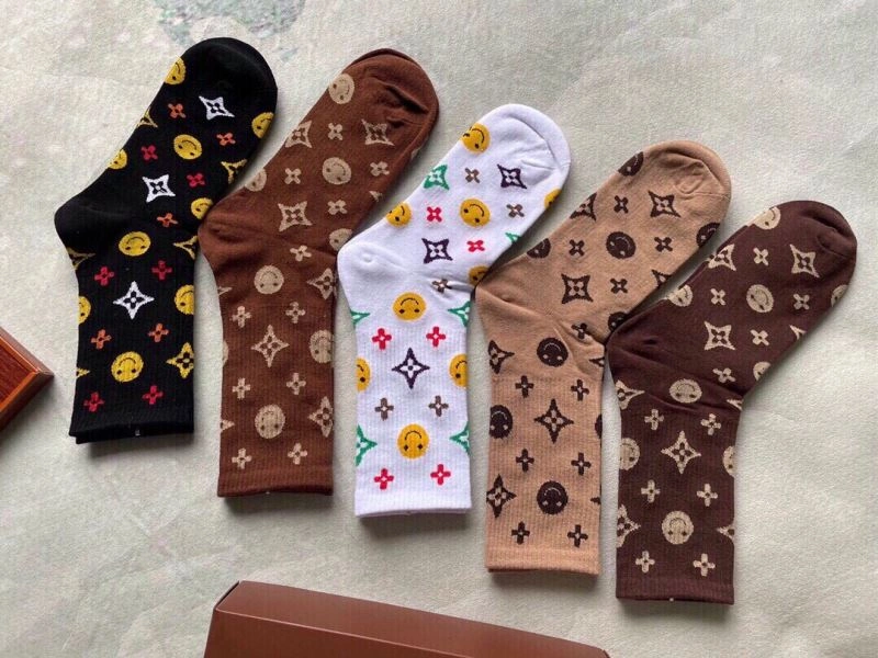 Trendsetting Louis Vuitton Socks 273555