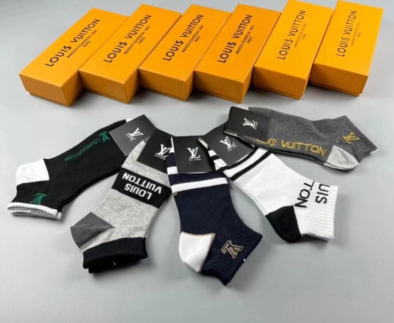 Contemporary Louis Vuitton Socks 273557