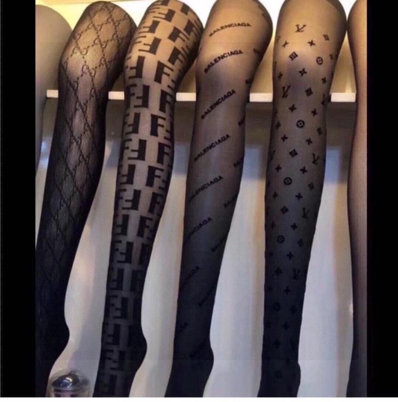 UrbanChic Louis Vuitton Socks 273541