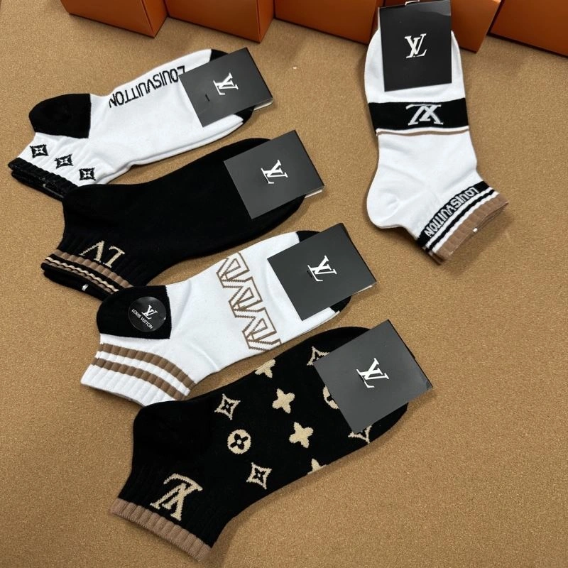 Neat Louis Vuitton Socks 273551