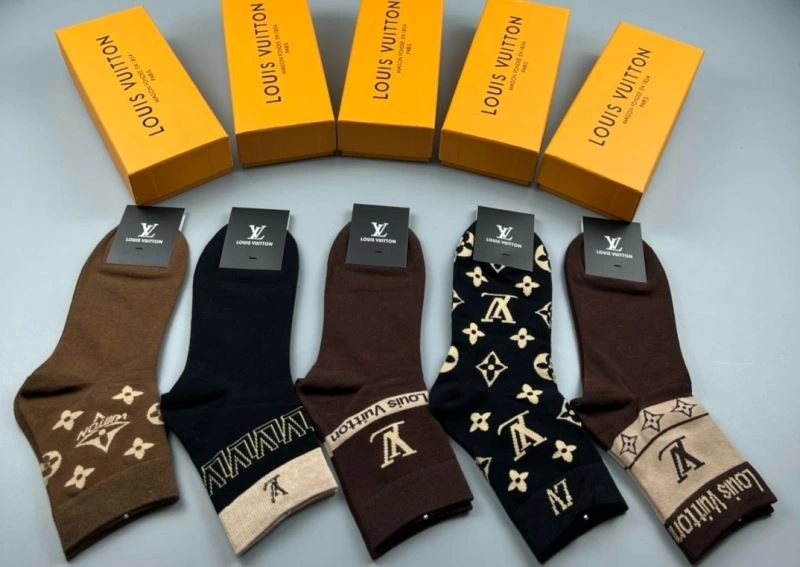 Youthful Louis Vuitton Socks 273546