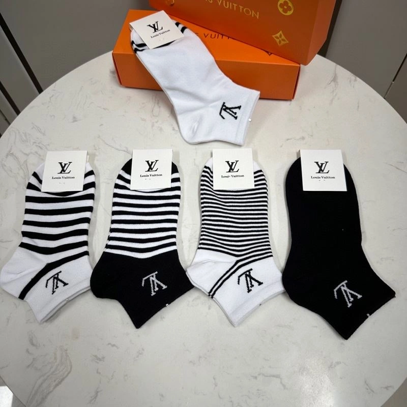 SoftTouch Louis Vuitton Socks 273535