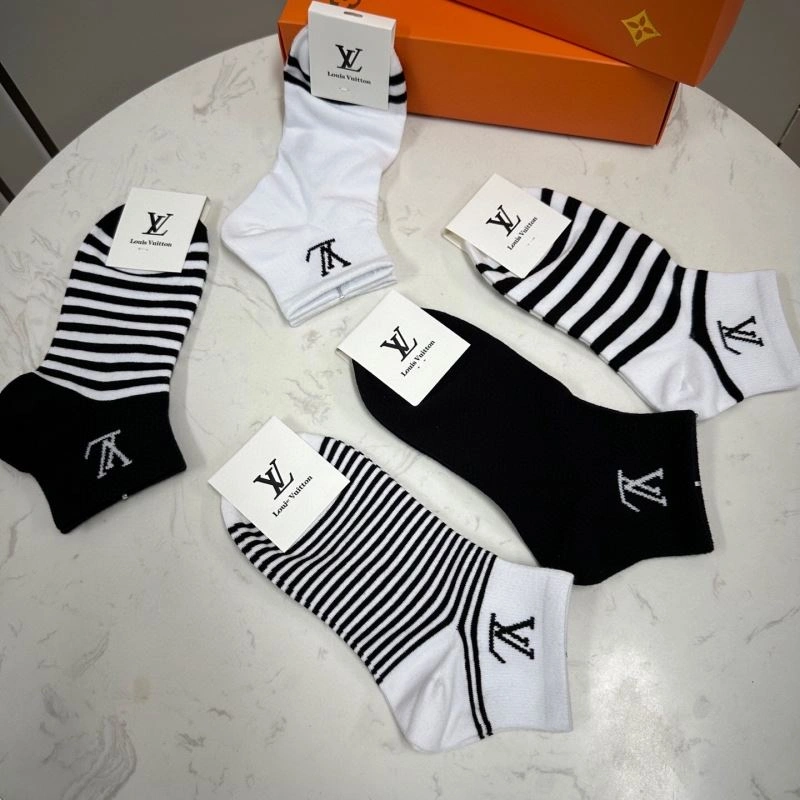 SoftTouch Louis Vuitton Socks 273535