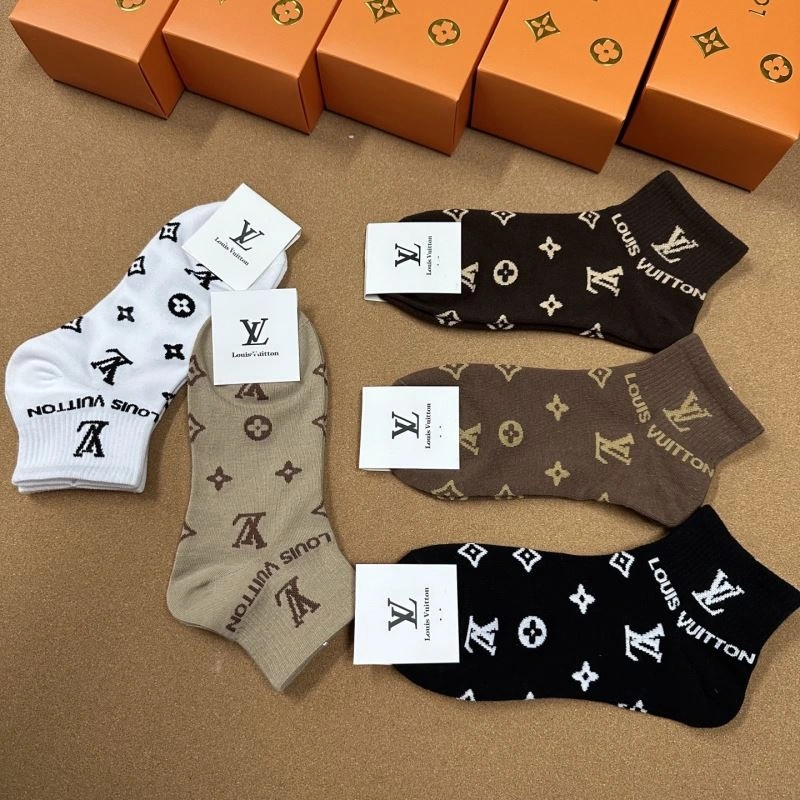 Affordable Louis Vuitton Socks 273543