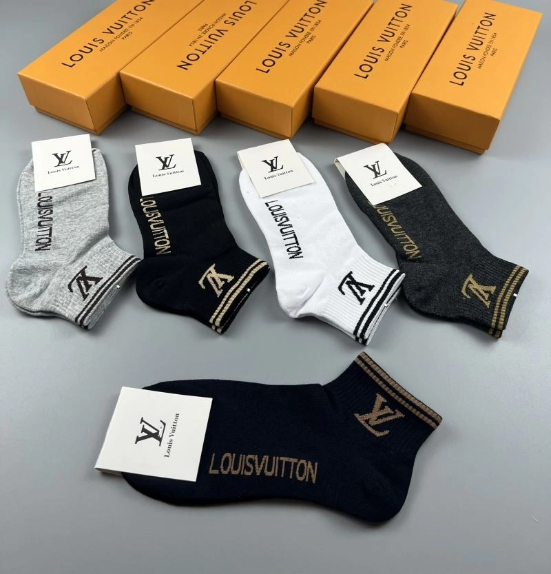 Louis Vuitton Socks FashionForward 274619