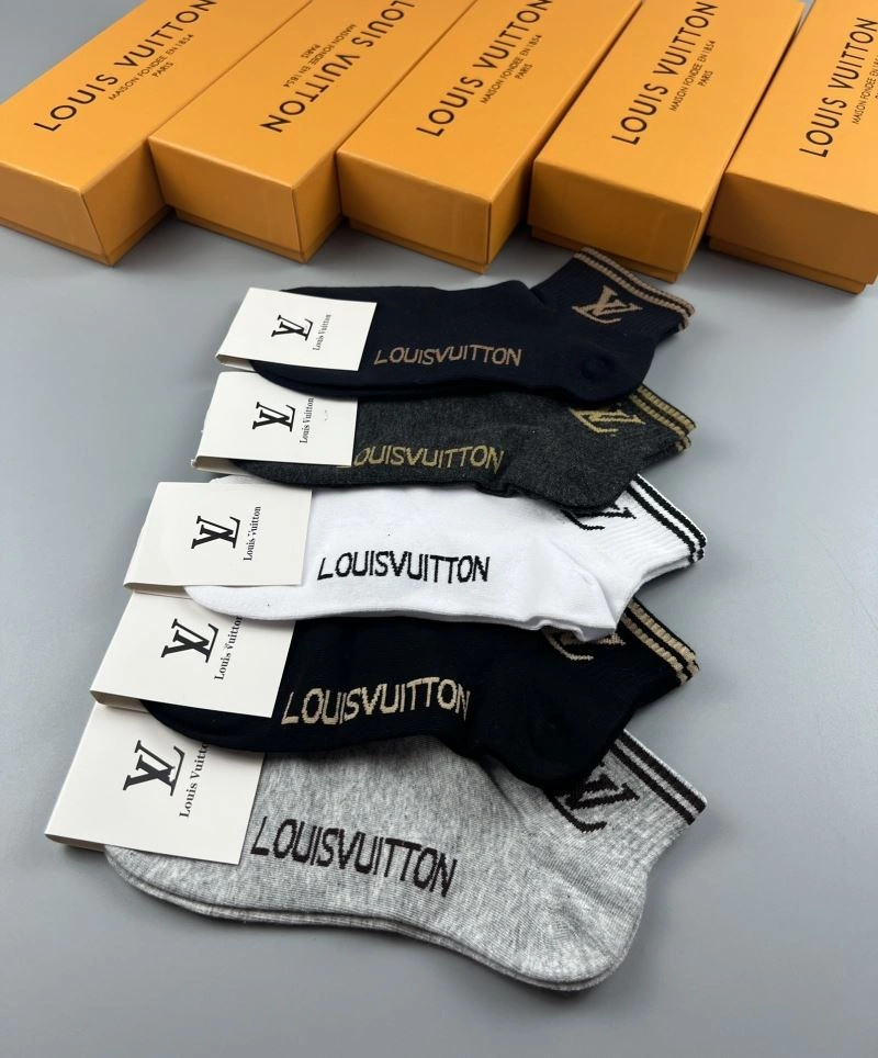 Louis Vuitton Socks FashionForward 274619