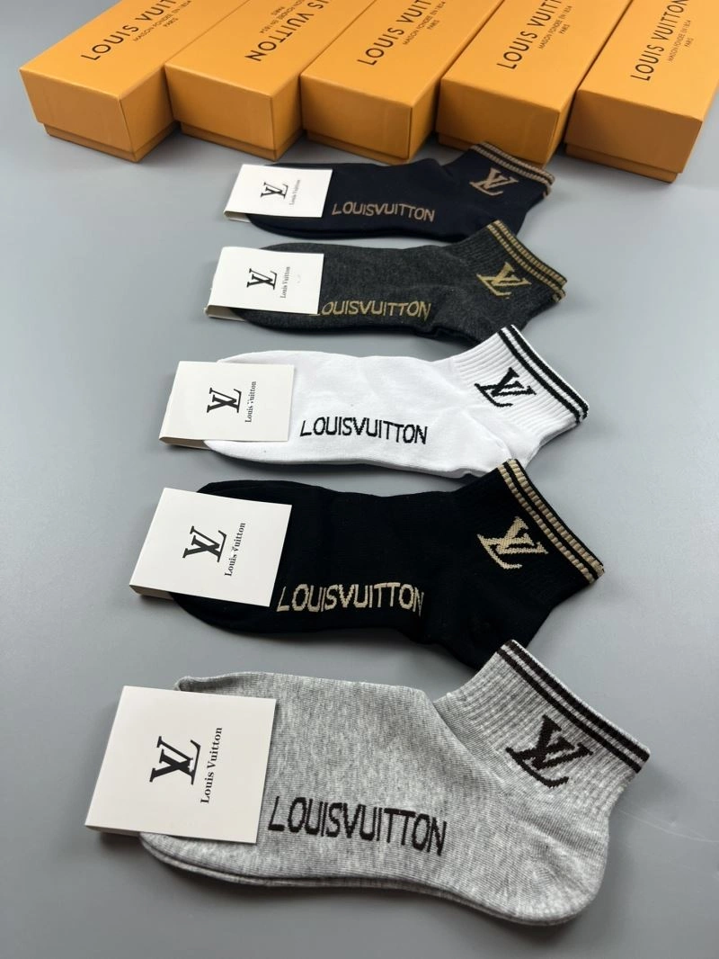 Louis Vuitton Socks FashionForward 274619