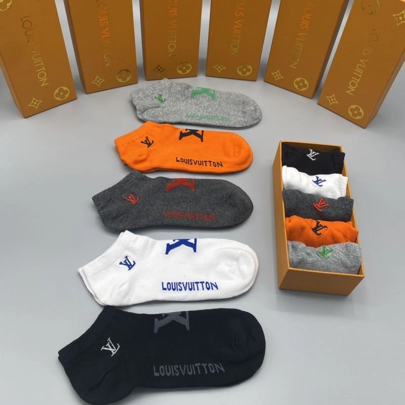 Stylish Louis Vuitton Socks 274626