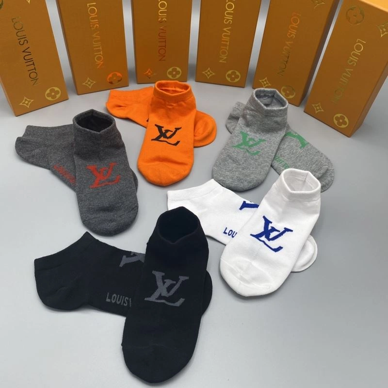 Stylish Louis Vuitton Socks 274626