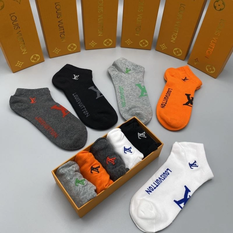 Stylish Louis Vuitton Socks 274626