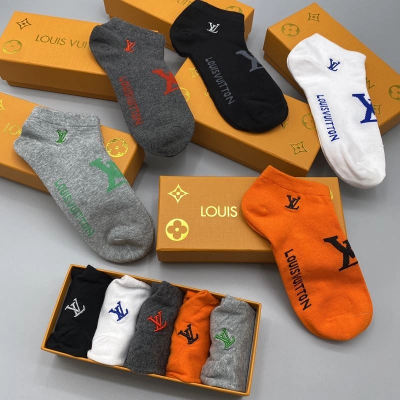 Stylish Louis Vuitton Socks 274626