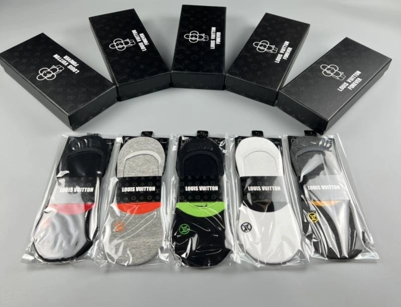 Chic Louis Vuitton Socks 274639