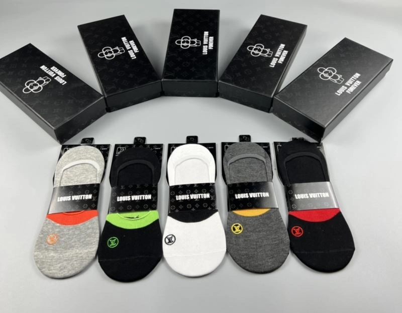 Chic Louis Vuitton Socks 274639