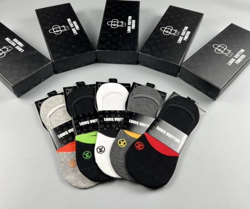 Chic Louis Vuitton Socks 274639