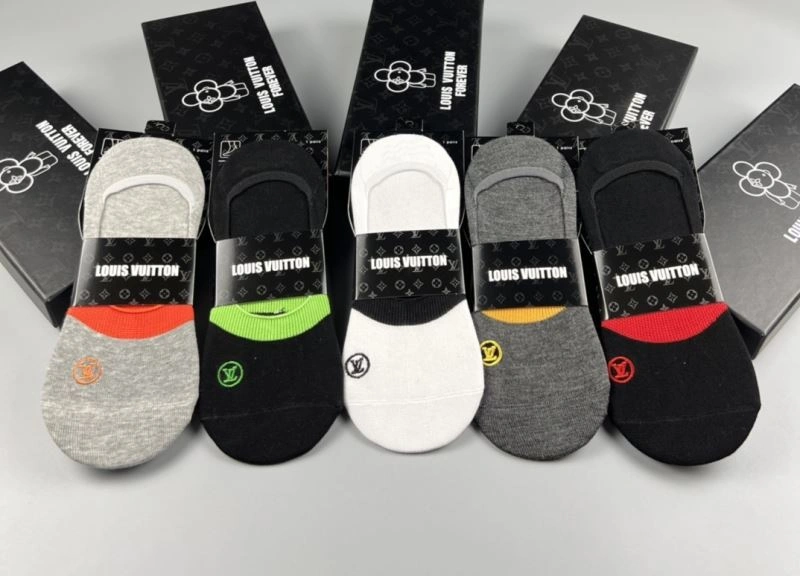 Chic Louis Vuitton Socks 274639