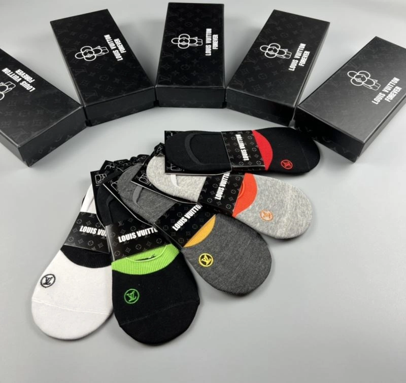 Chic Louis Vuitton Socks 274639