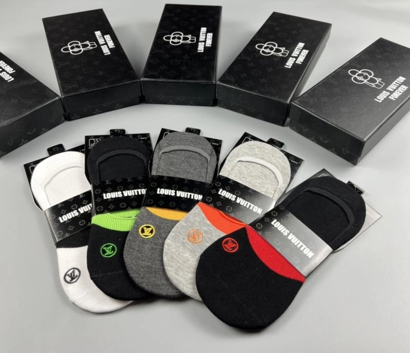 Chic Louis Vuitton Socks 274639