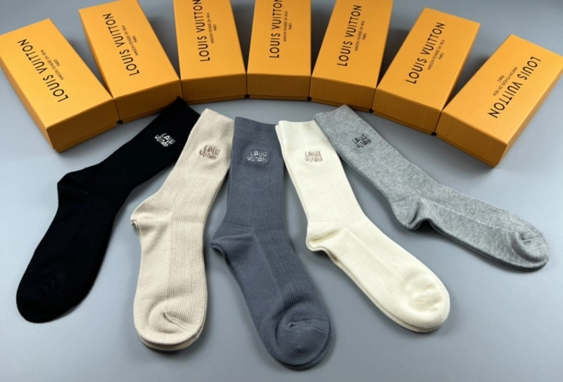 Louis Vuitton Socks MoistureWicking 274459
