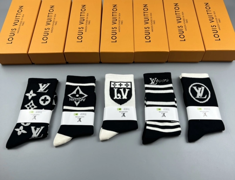 Seasonal Louis Vuitton Socks 274466