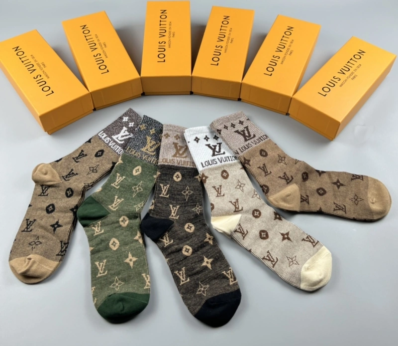 TimelessDesign Louis Vuitton Socks 274447