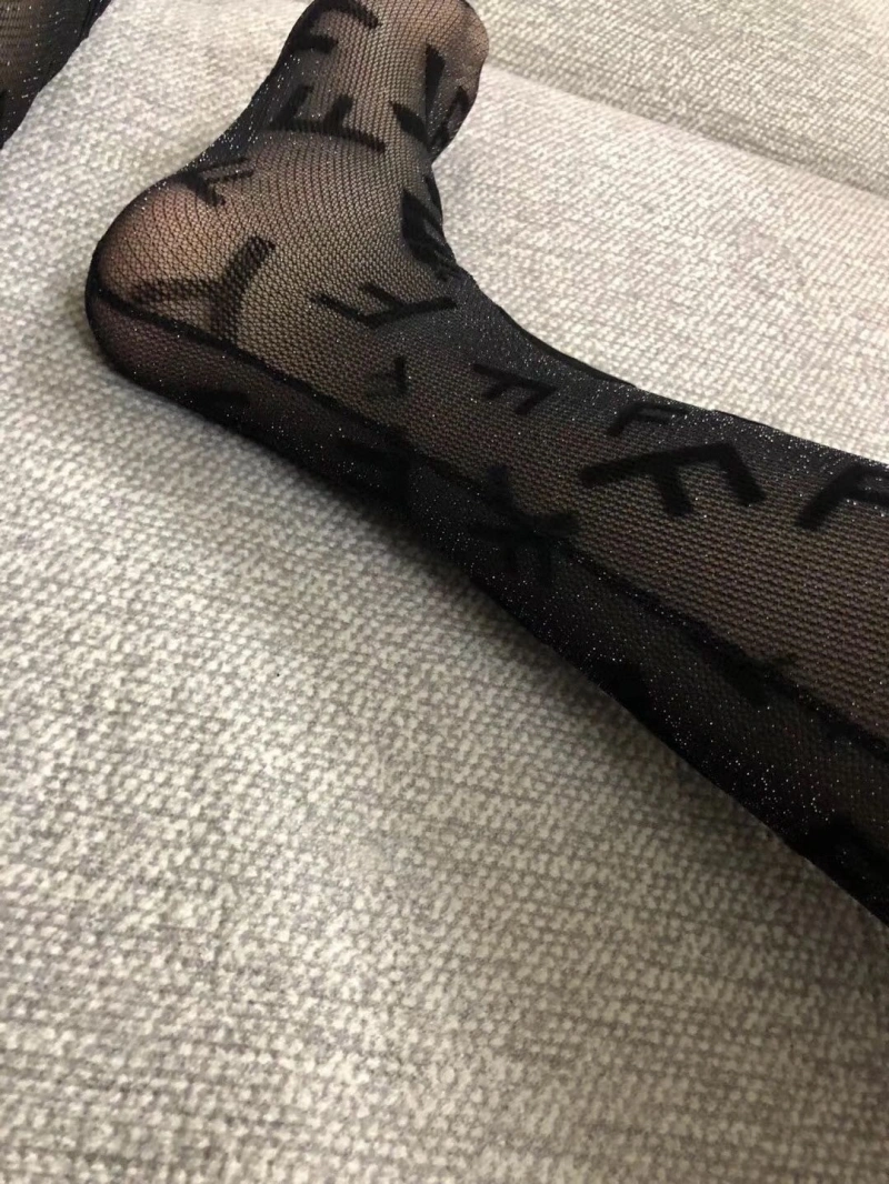 Minimalist Louis Vuitton Socks 274445
