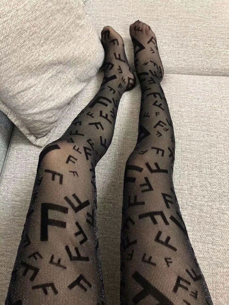 Minimalist Louis Vuitton Socks 274445