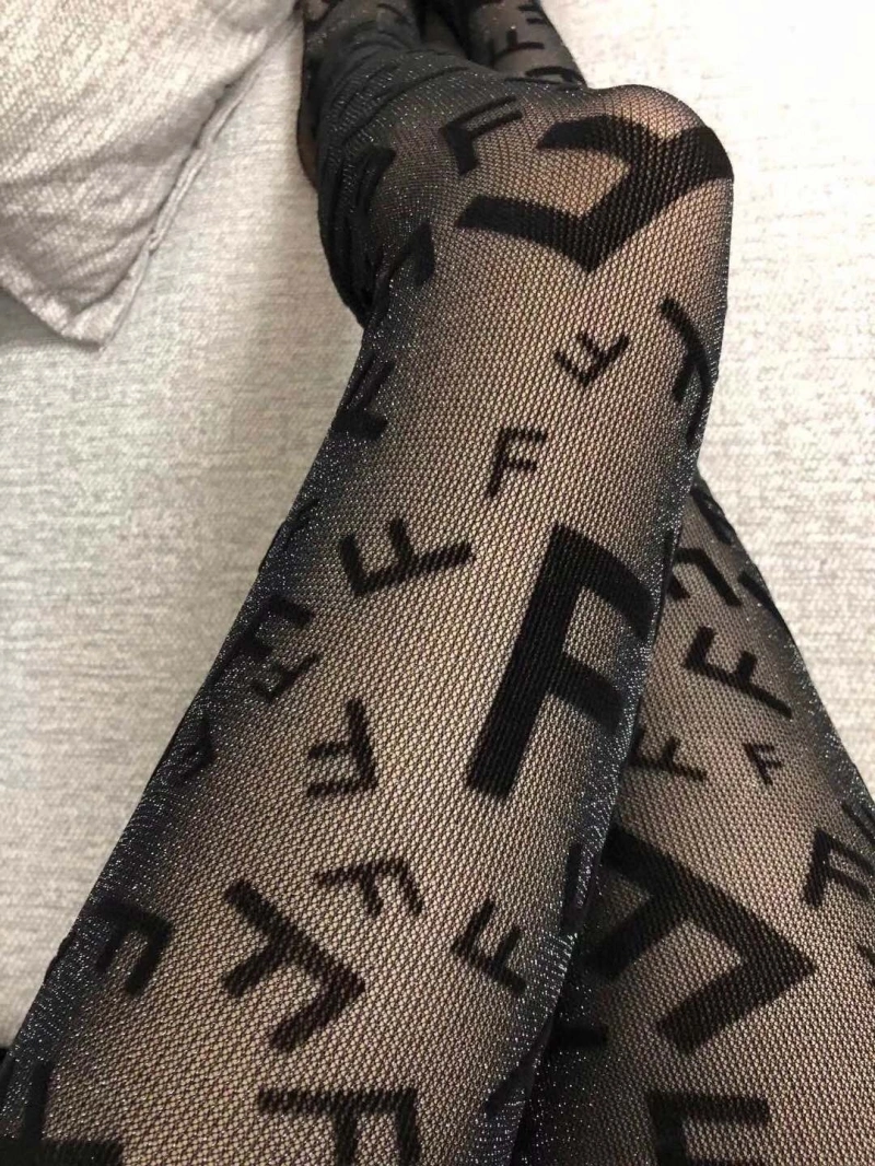 Minimalist Louis Vuitton Socks 274445
