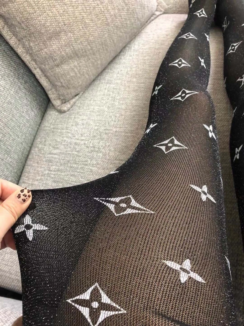 Bold Louis Vuitton Socks 274446