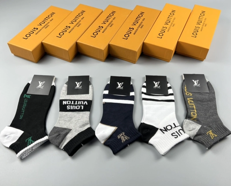 Compact Louis Vuitton Socks 274167