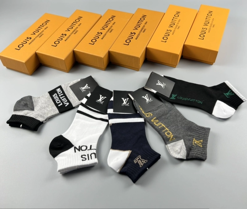 Compact Louis Vuitton Socks 274167