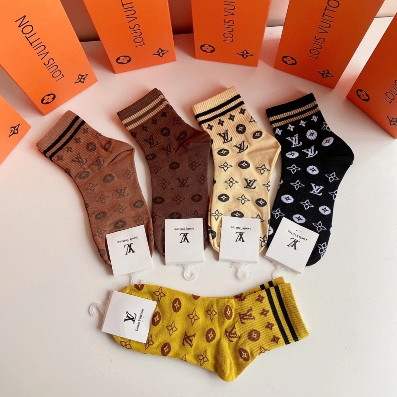 Comfortable Louis Vuitton Socks 274164