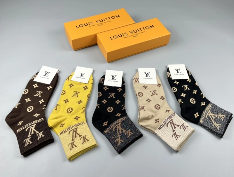 Comfortable Louis Vuitton Socks 274145