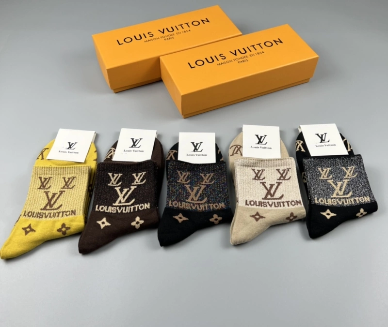 Comfortable Louis Vuitton Socks 274145