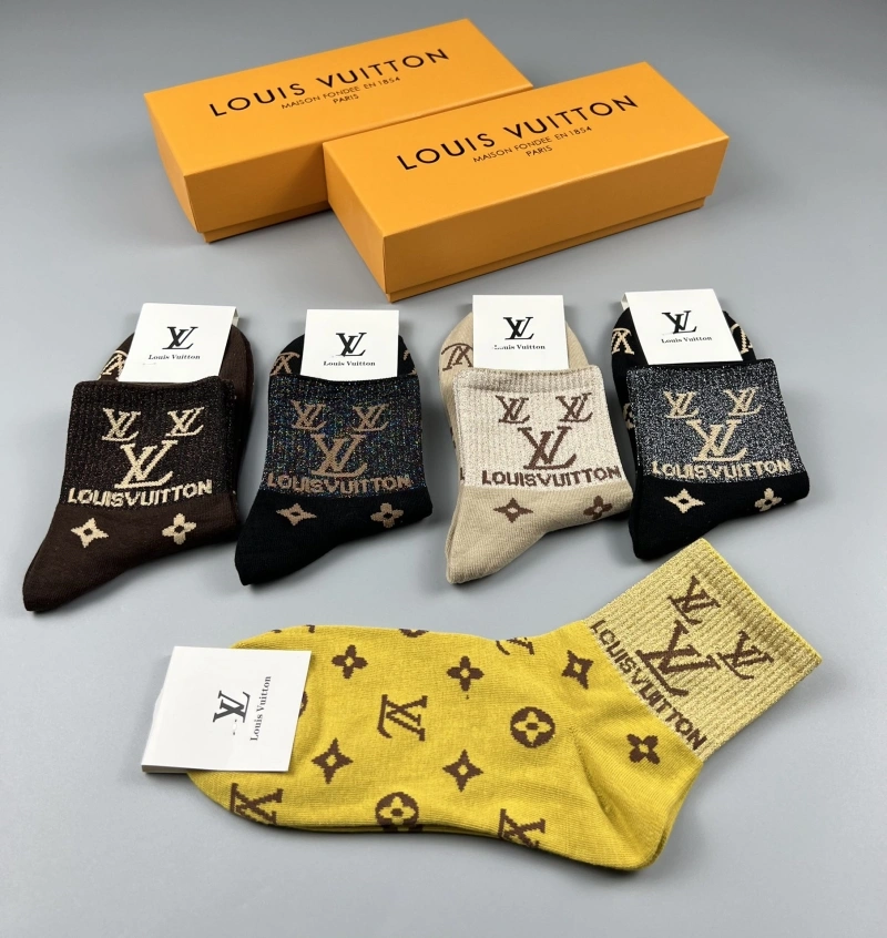 Comfortable Louis Vuitton Socks 274145