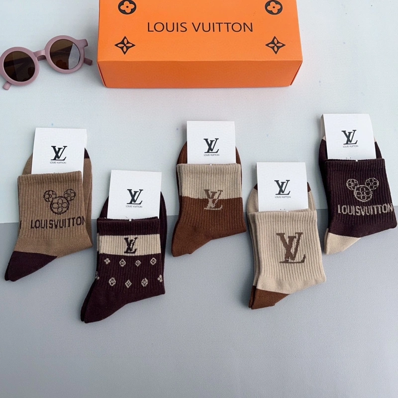 Bright Louis Vuitton Socks 274141