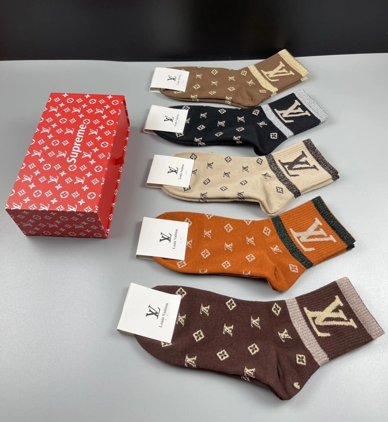 Flexible Louis Vuitton Socks 274139