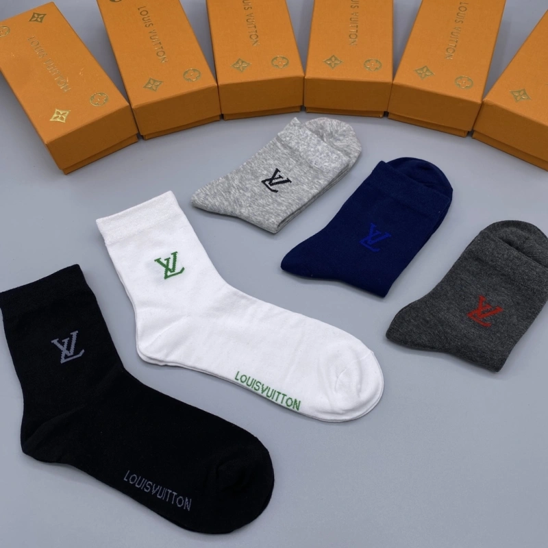 Chic Louis Vuitton Socks 274137