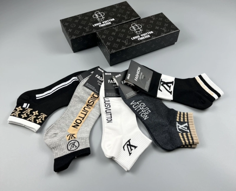 Louis Vuitton Socks Popular 274133