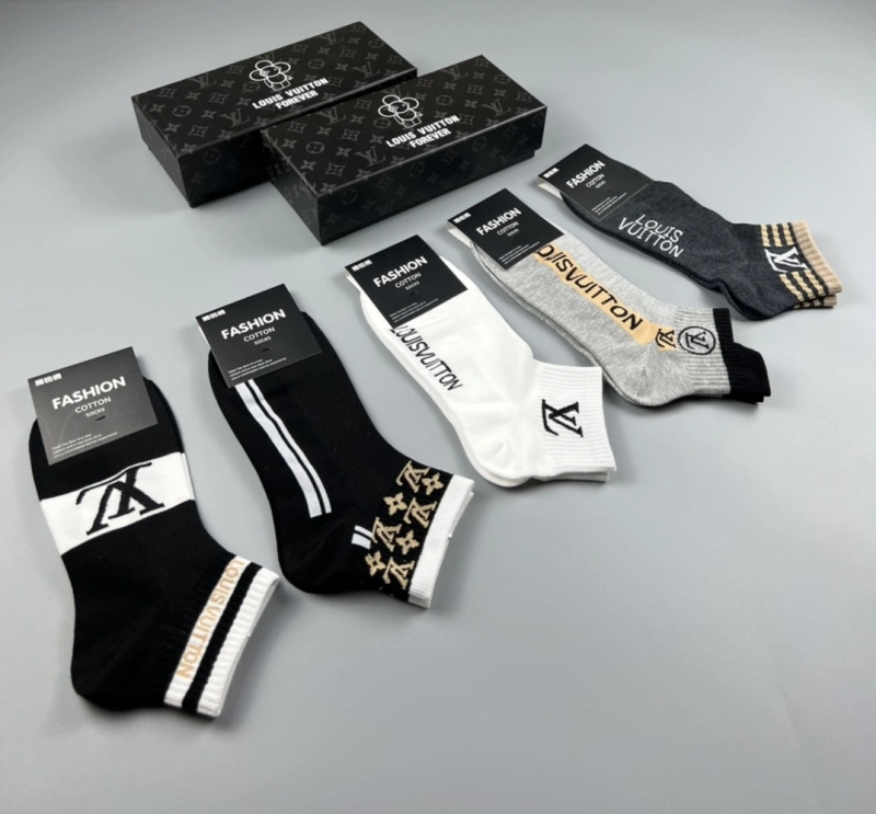 Louis Vuitton Socks Popular 274133