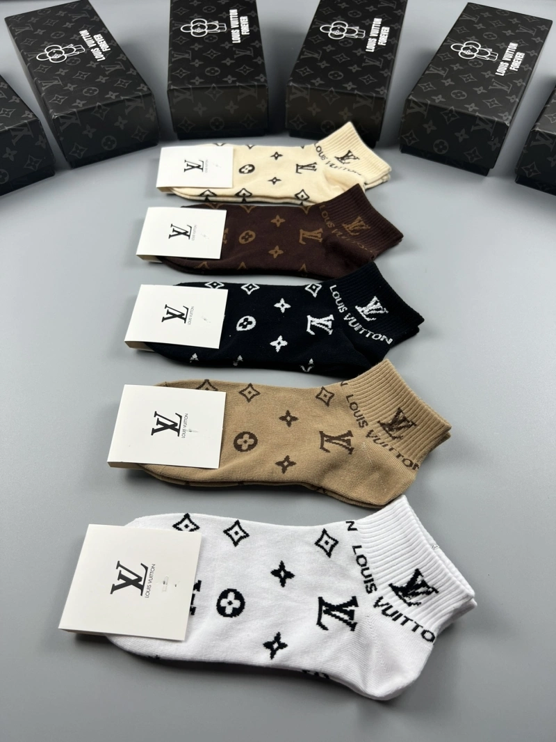 Sleek Louis Vuitton Socks 274118