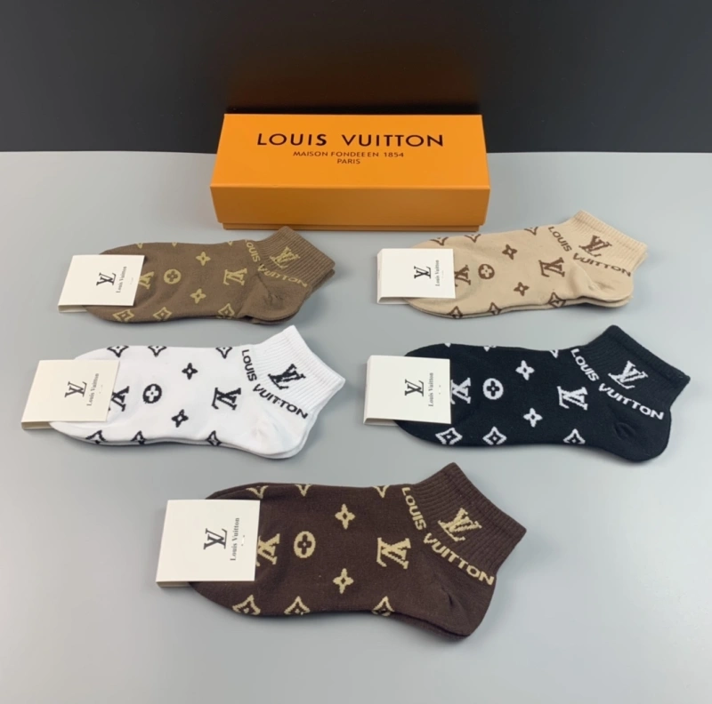 Fashionable Louis Vuitton Socks 274113