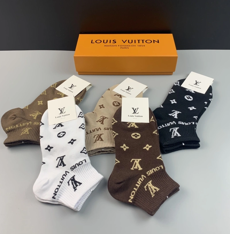 Fashionable Louis Vuitton Socks 274113